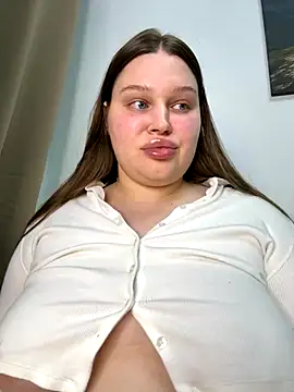 Snapshot of perfect_sweety_girl chatting on 10/03/25, 07:11 perfect sweety girl online show from 10/03/25, 07:11
