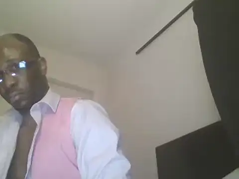 Snapshot of KingB8r chatting on 03/18/25, 06:03 KingB8r online show from 03/18/25, 06:03