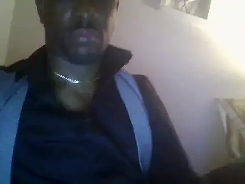 Snapshot of KingB8r chatting on 09/15/25, 08:09 KingB8r online show from 09/15/25, 08:09