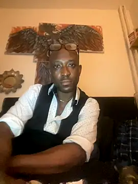 Snapshot of KingB8r chatting on 09/28/25, 03:45 KingB8r online show from 09/28/25, 03:45