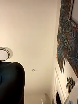 Snapshot of KingB8r chatting on 10/24/25, 05:04 KingB8r online show from 10/24/25, 05:04