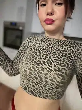 Snapshot of TheCinderella chatting on 02/09/25, 10:21 TheCinderella online show from 02/09/25, 10:21