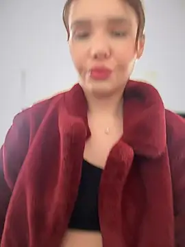 Snapshot of TheCinderella chatting on 02/20/25, 03:08 TheCinderella online show from 02/20/25, 03:08