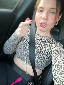 Snapshot of TheCinderella chatting on 03/04/25, 11:11 TheCinderella online show from 03/04/25, 11:11