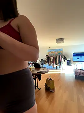 Snapshot of TheCinderella chatting on 11/03/25, 02:29 TheCinderella online show from 11/03/25, 02:29