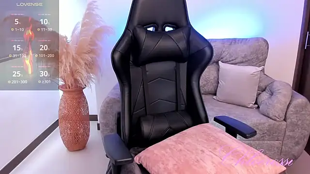 chloerossi online show from 04/10/26, 07:07