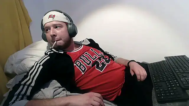 Tobi907790 online show from 01/17/26, 12:48