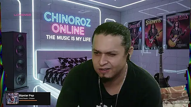 Snapshot of chino_roz chatting on 09/10/25, 01:55 chino roz online show from 09/10/25, 01:55