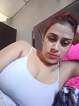 Snapshot of Latina_sexy1 chatting on 07/07/26, 01:04 Latina sexy1 online show from 07/07/26, 01:04