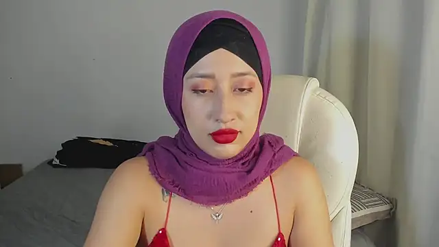 Snapshot of adila_anich chatting on 03/18/25, 10:37 adila anich online show from 03/18/25, 10:37