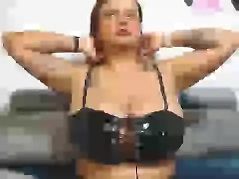 Snapshot of mia_boobs_hot chatting on 05/22/26, 03:50 mia boobs hot online show from 05/22/26, 03:50