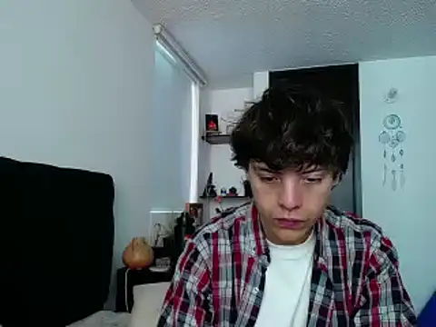 Santiago kiler online show from 12/20/24, 03:10