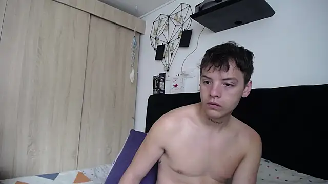 Santiago kiler online show from 09/14/25, 02:27