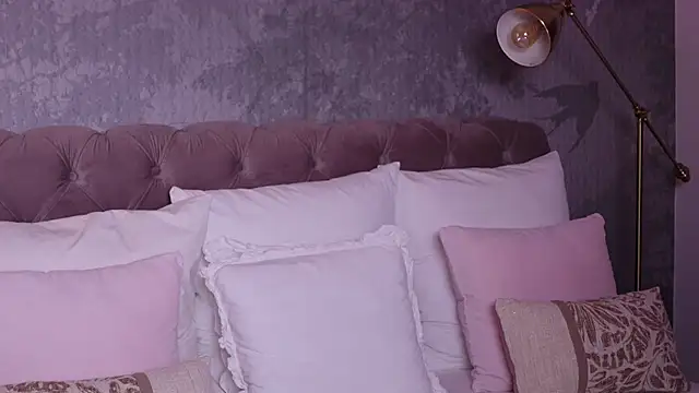 Snapshot of AngelaFay chatting on 02/04/26, 07:03 AngelaFay online show from 02/04/26, 07:03