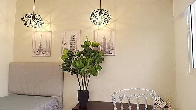 Sassy--Girl online show from 10/04/25, 06:28