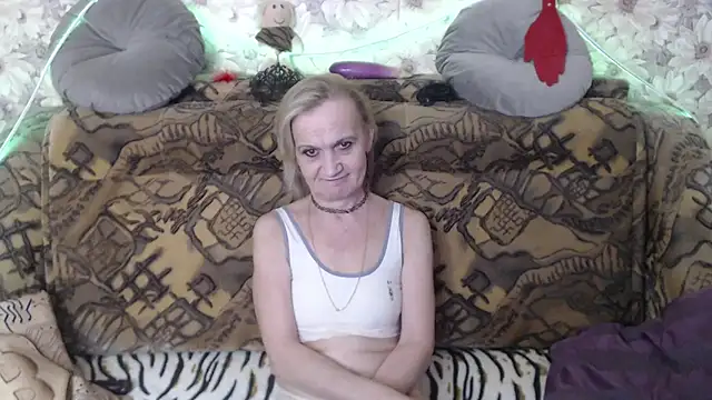 MissBekker online show from 01/11/25, 11:46