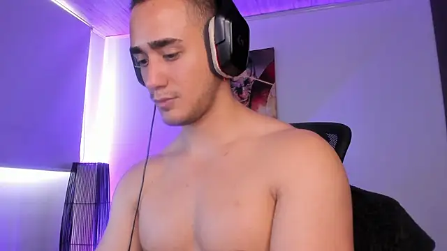 AlexRivera6 online show from 12/24/24, 09:33