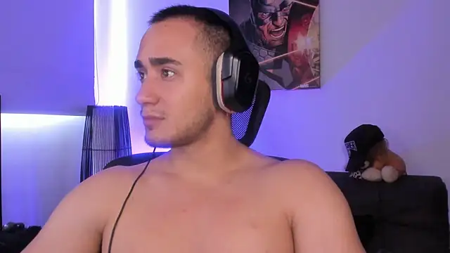 AlexRivera6 online show from 12/25/24, 03:17