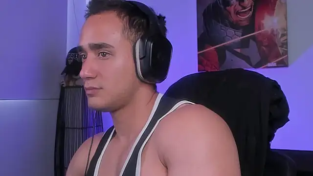 AlexRivera6 online show from 02/05/25, 06:04