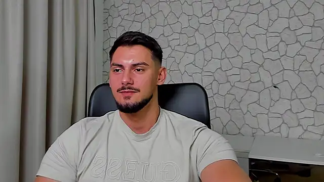 Snapshot of ClintMasters chatting on 10/23/25, 05:29 ClintMasters online show from 10/23/25, 05:29