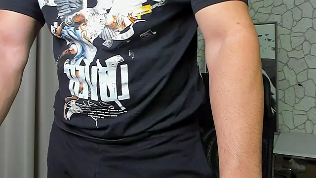 Snapshot of ClintMasters chatting on 10/26/25, 06:30 ClintMasters online show from 10/26/25, 06:30