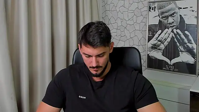 Snapshot of ClintMasters chatting on 10/29/25, 06:48 ClintMasters online show from 10/29/25, 06:48