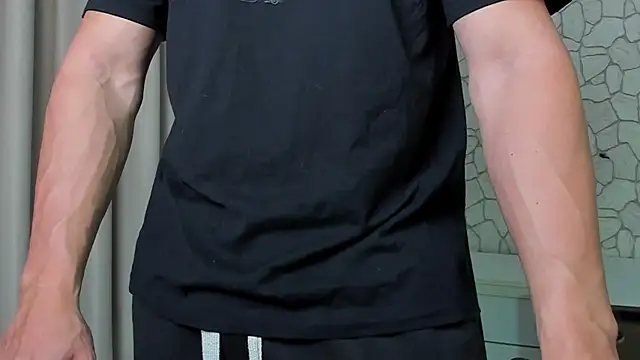 Snapshot of ClintMasters chatting on 10/30/25, 05:42 ClintMasters online show from 10/30/25, 05:42