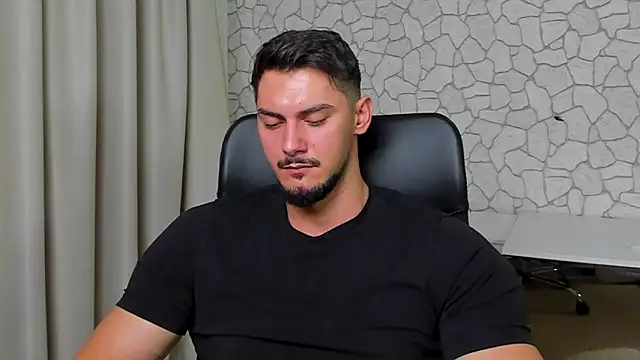 Snapshot of ClintMasters chatting on 11/03/25, 05:20 ClintMasters online show from 11/03/25, 05:20