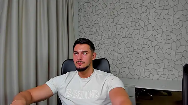 Snapshot of ClintMasters chatting on 11/04/25, 05:39 ClintMasters online show from 11/04/25, 05:39