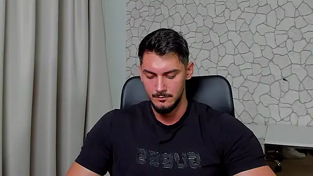 Snapshot of ClintMasters chatting on 11/10/25, 05:39 ClintMasters online show from 11/10/25, 05:39