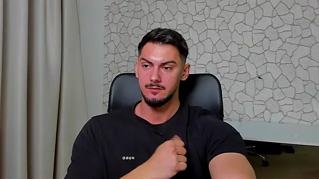 Snapshot of ClintMasters chatting on 11/12/25, 05:41 ClintMasters online show from 11/12/25, 05:41