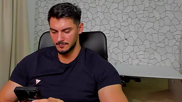 Snapshot of ClintMasters chatting on 12/02/25, 06:41 ClintMasters online show from 12/02/25, 06:41