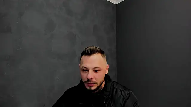 Snapshot of BrianHunts chatting on 01/18/25, 06:03 BrianHunts online show from 01/18/25, 06:03