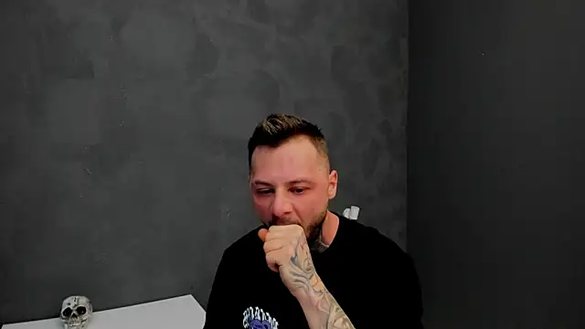 Snapshot of BrianHunts chatting on 01/30/25, 06:56 BrianHunts online show from 01/30/25, 06:56