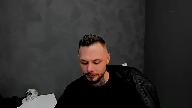 Snapshot of BrianHunts chatting on 02/08/25, 08:42 BrianHunts online show from 02/08/25, 08:42