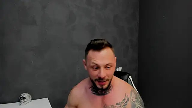 Snapshot of BrianHunts chatting on 02/09/25, 08:54 BrianHunts online show from 02/09/25, 08:54