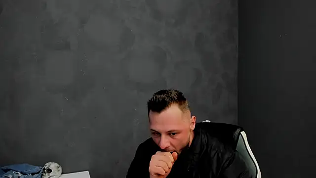 Snapshot of BrianHunts chatting on 02/11/25, 06:19 BrianHunts online show from 02/11/25, 06:19