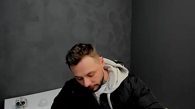 Snapshot of BrianHunts chatting on 02/24/25, 07:22 BrianHunts online show from 02/24/25, 07:22