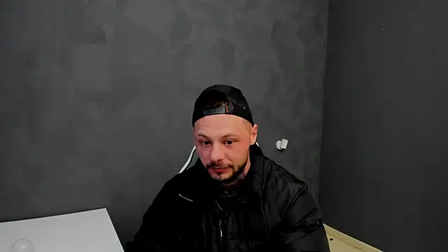 Snapshot of BrianHunts chatting on 03/10/25, 05:33 BrianHunts online show from 03/10/25, 05:33