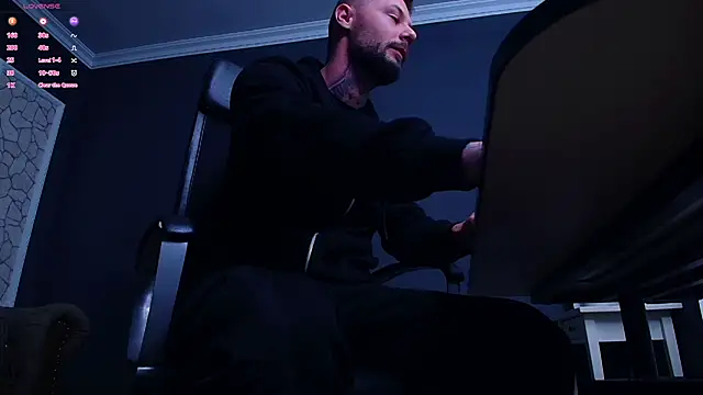 Snapshot of BrianHunts chatting on 09/24/25, 04:49 BrianHunts online show from 09/24/25, 04:49