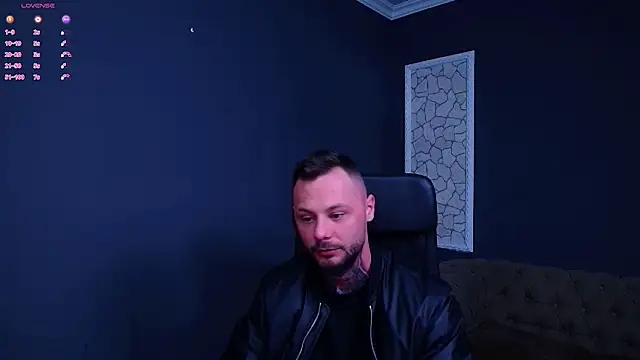 Snapshot of BrianHunts chatting on 11/01/25, 05:42 BrianHunts online show from 11/01/25, 05:42