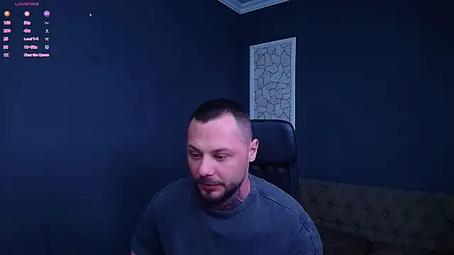 Snapshot of BrianHunts chatting on 11/30/25, 05:11 BrianHunts online show from 11/30/25, 05:11