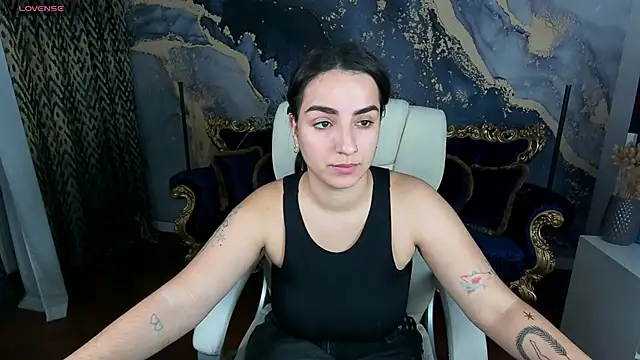 Snapshot of Daphne_Moss chatting on 03/14/25, 01:57 Daphne Moss online show from 03/14/25, 01:57