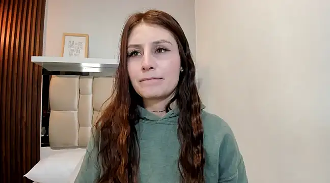 LANA-JONNES online show from 02/01/25, 03:30