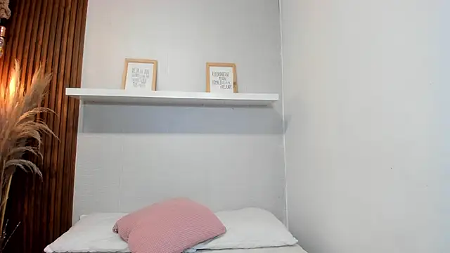 LANA-JONNES online show from 01/11/26, 04:17