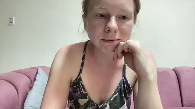 Snapshot of SweetLucy96 chatting on 09/29/25, 03:06 SweetLucy96 online show from 09/29/25, 03:06