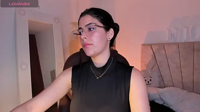 Snapshot of _Niah_ chatting on 03/01/25, 09:15 Niah online show from 03/01/25, 09:15