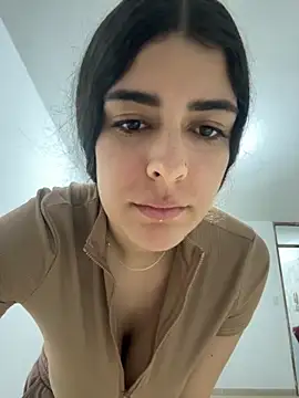 Snapshot of _Niah_ chatting on 10/25/25, 11:21 Niah online show from 10/25/25, 11:21