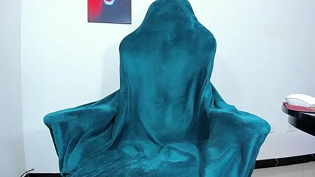 lazzon bastion online show from 02/07/25, 07:06