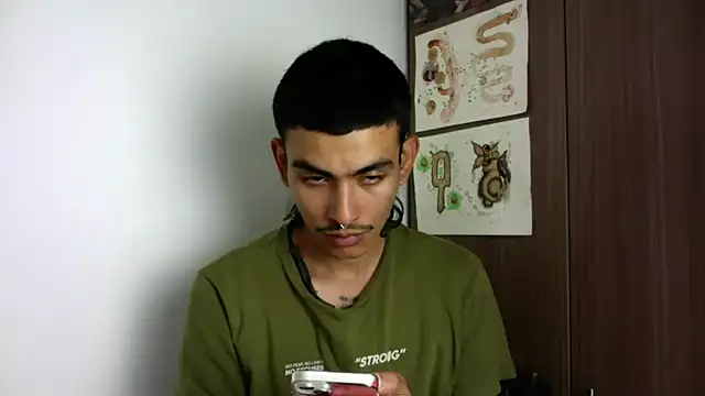 sorry-mom69 online show from 10/03/25, 06:49